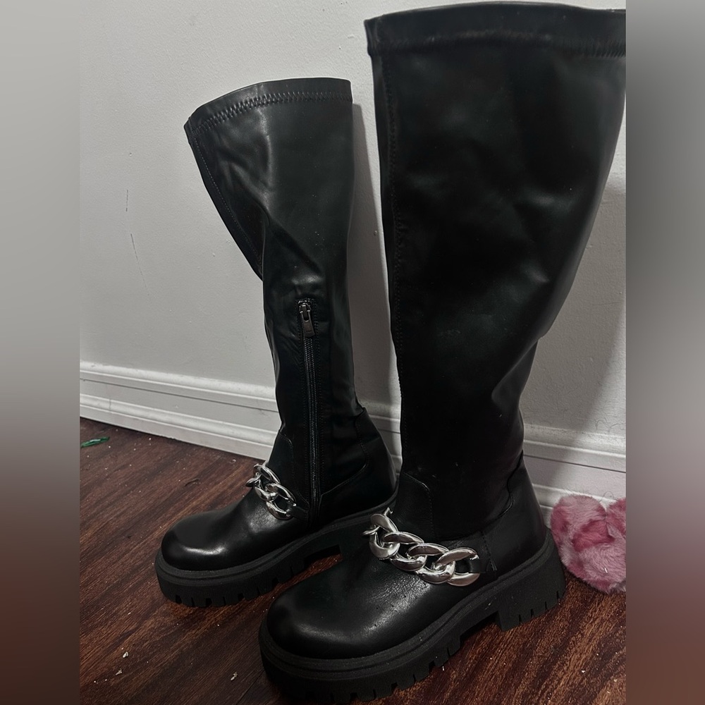 Aldo Black Leather Knee-High Boots with Chain Detail - Picture 3 of 6